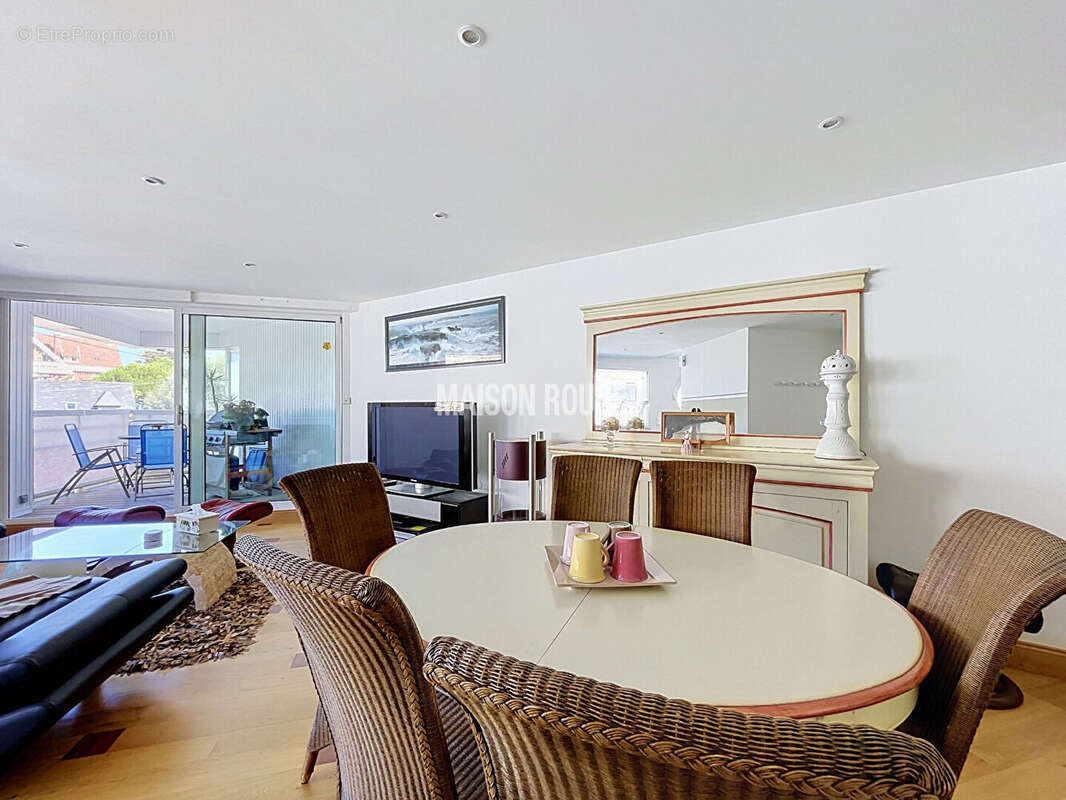 Immeuble d'exception avec roof-top, trois appartements au coeur du val-andre - photo 7