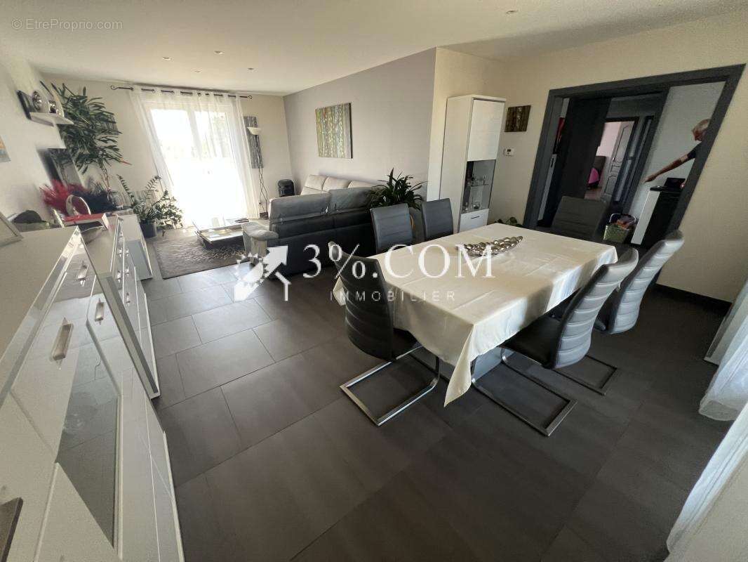 Superbe Maison Plain-Pied 150 m2 + Terrain Arboré 1900 m2 54 - photo 9