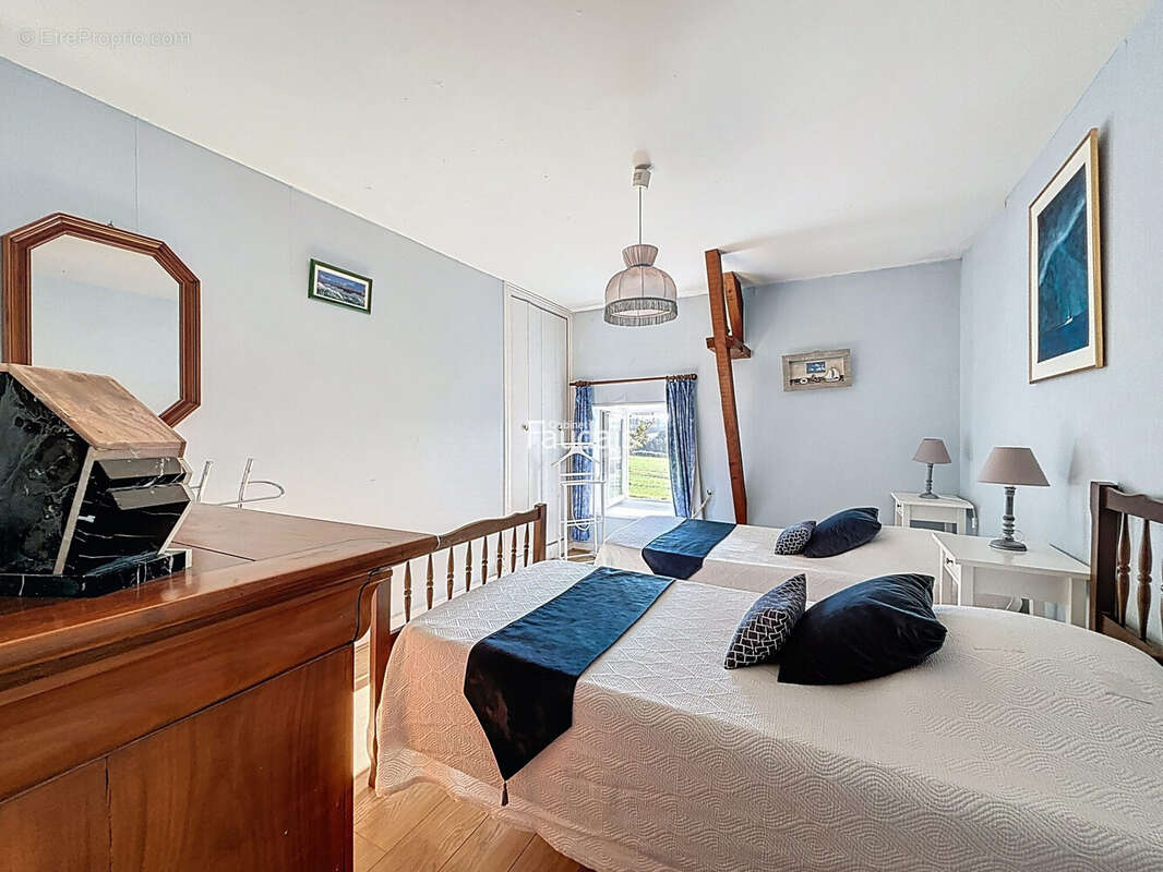 Maison 267 m² à Isigny-Sur-Mer  - photo 8