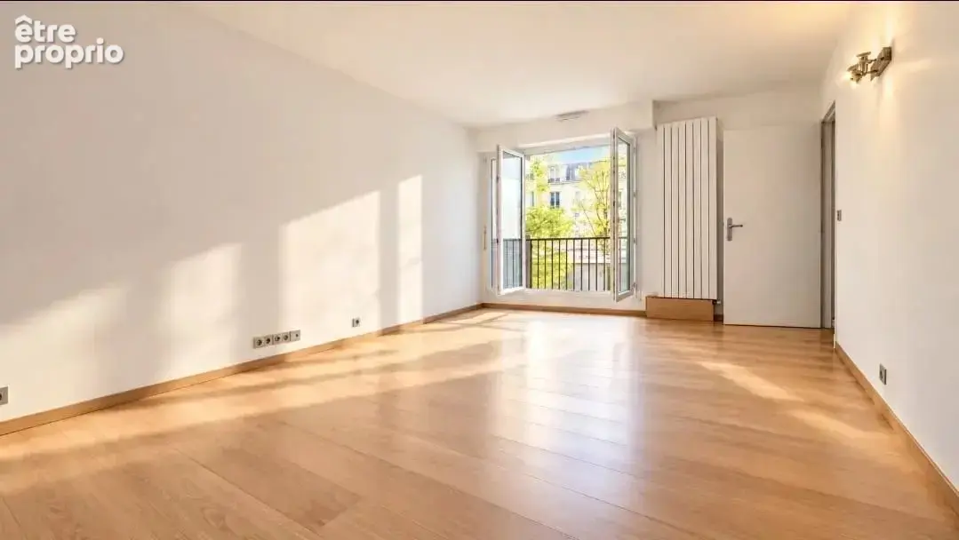 Appartement à PARIS-11E