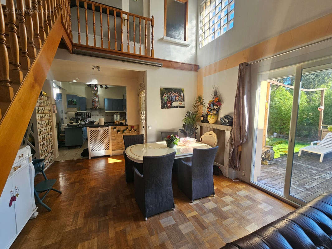 Maison à CHAMPIGNY-SUR-MARNE
