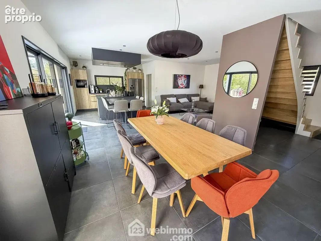 Maison 7 pièces 156 m² à vendre à Saint-Barthelemy-D'anjou (49124) - photo 3