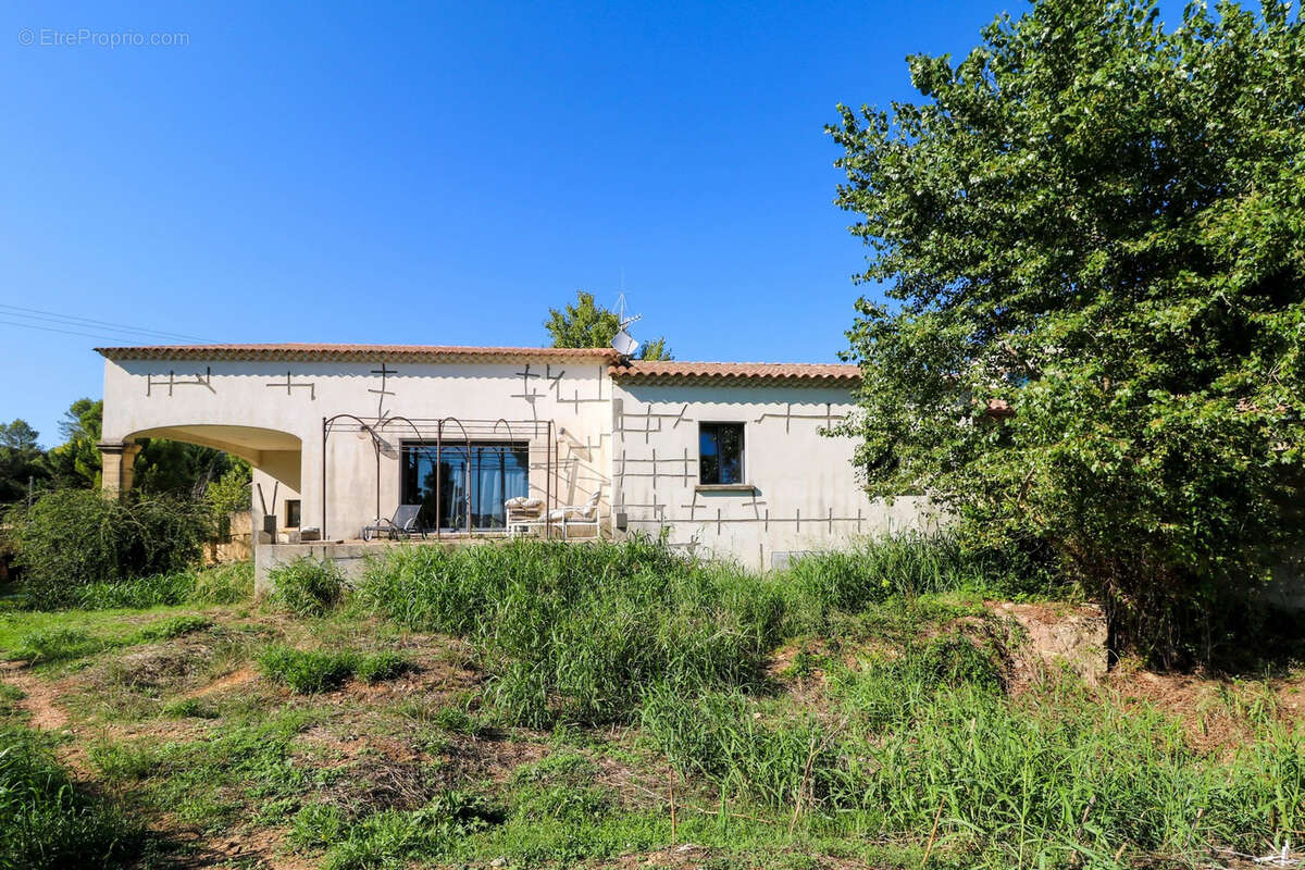 Maison à VERS-PONT-DU-GARD