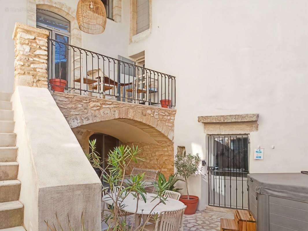 Maison à SAINT-MAXIMIN