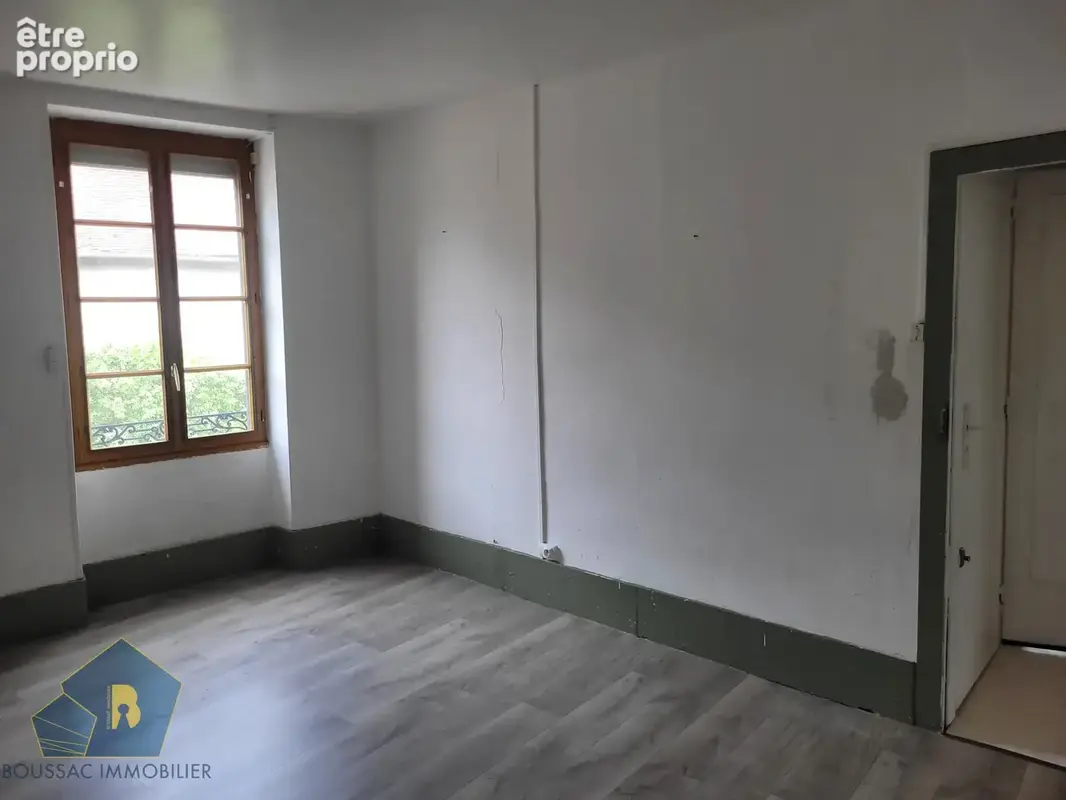 Immeuble de rapport   local commercial + appartement - photo 7