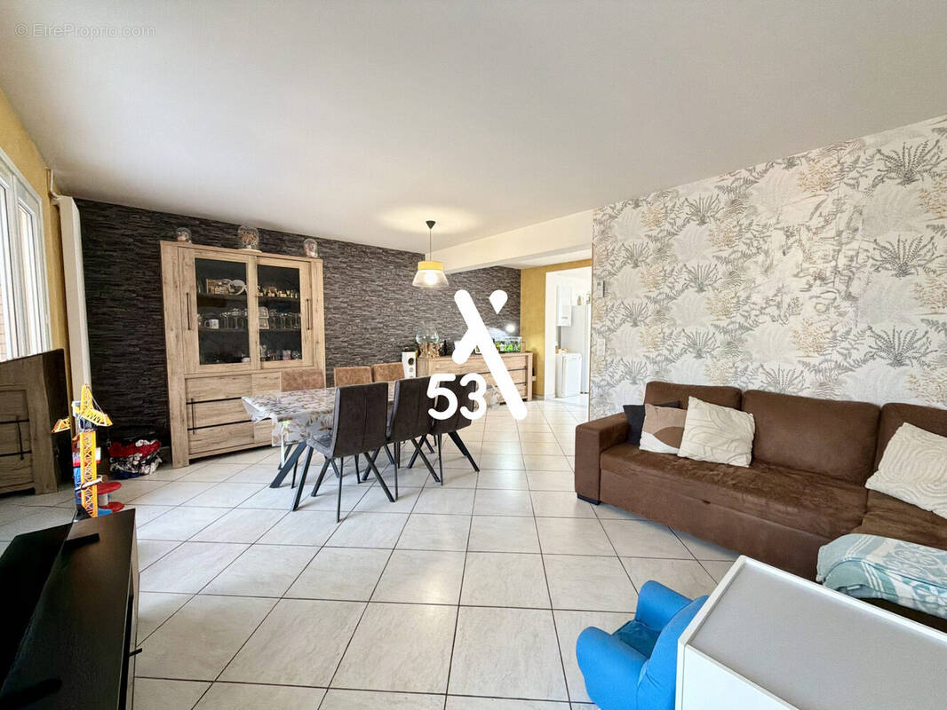 Maison 92 m² à Longuenesse  - photo 1