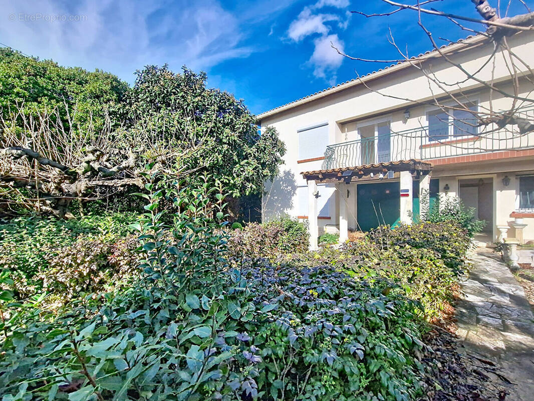 Maison à SAINT-GEORGES-D'ORQUES