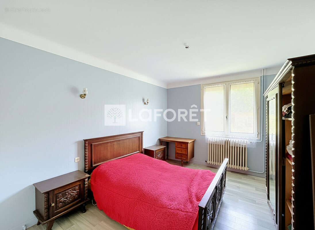Maison Saint Perreux 7 pièce(s) 131 m2 - photo 5
