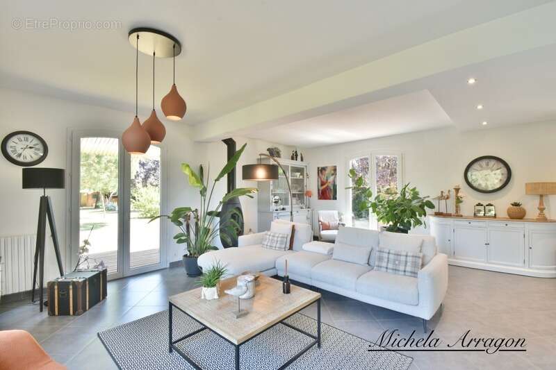 Maison familiale avec parc arboré de plus de 2 000 m² – Grange-sur-Lot - photo 15