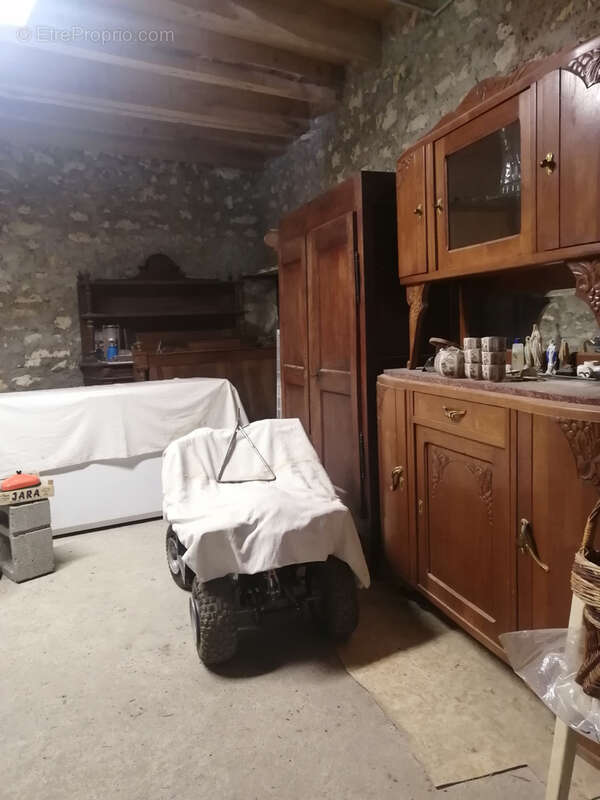 Authentique maison en pierre avec terrain et dépendances à Loubers (81) - photo 12