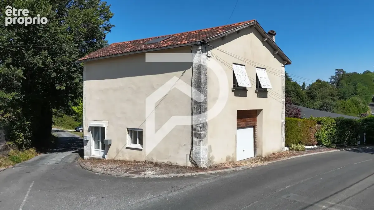 Immeuble de 2 appartements et garage Ribérac - photo 1