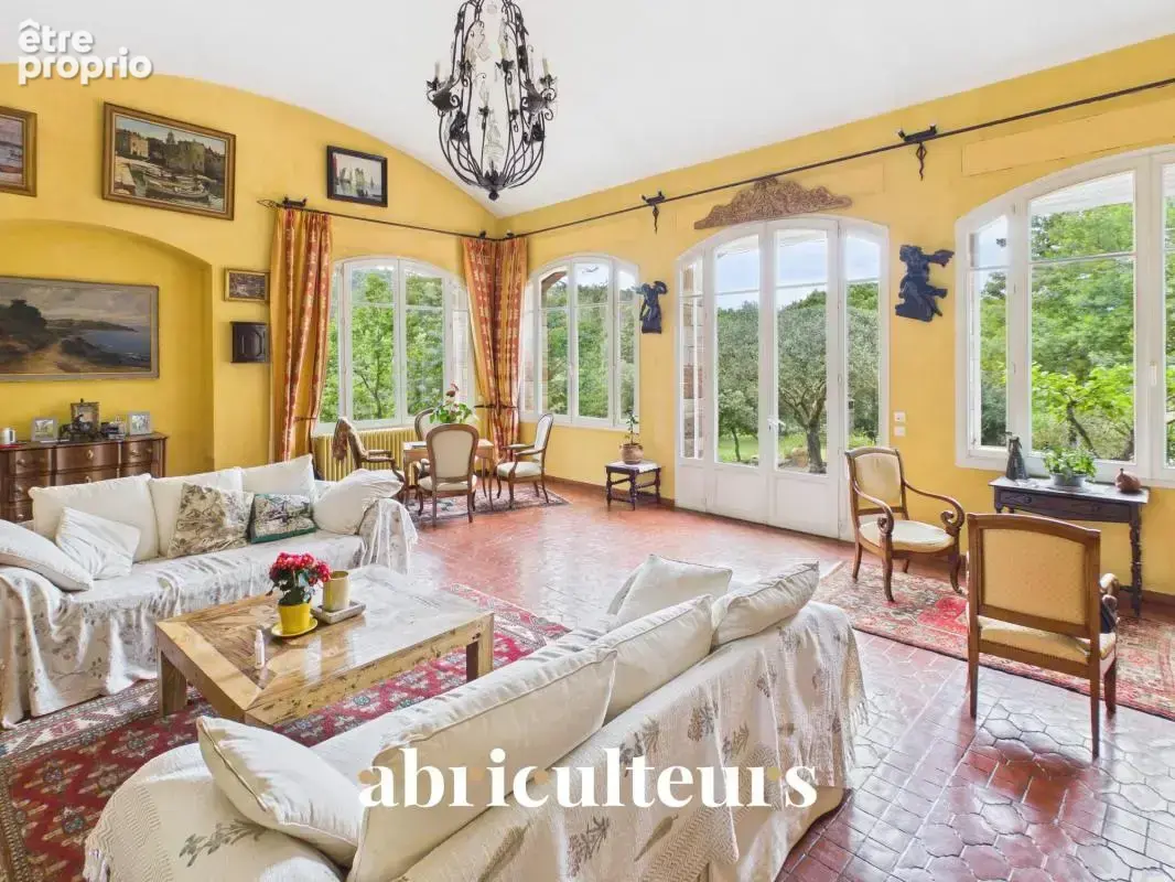 Mas d’exception – 300 m² – Domaine confidentiel de 1 hectare en vente à Saint-Raphaël (83700) - photo 10