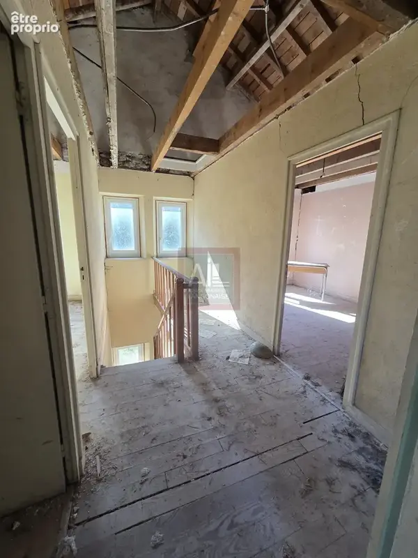 Ancienne école avec terrain - photo 5