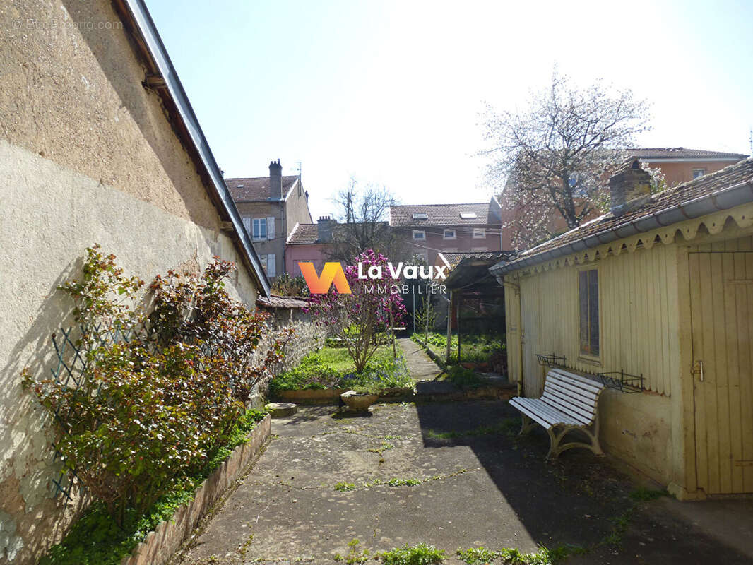 Maison à JARVILLE-LA-MALGRANGE