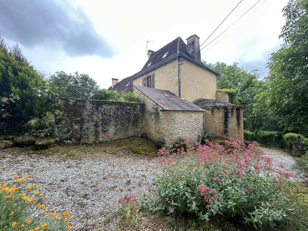 Maison à GOURDON
