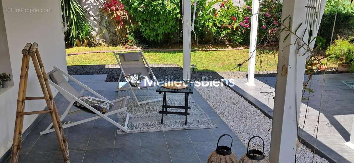Maison familiale 4 pièces avec jardin de 591 m² à Petit-Bourg - photo 11