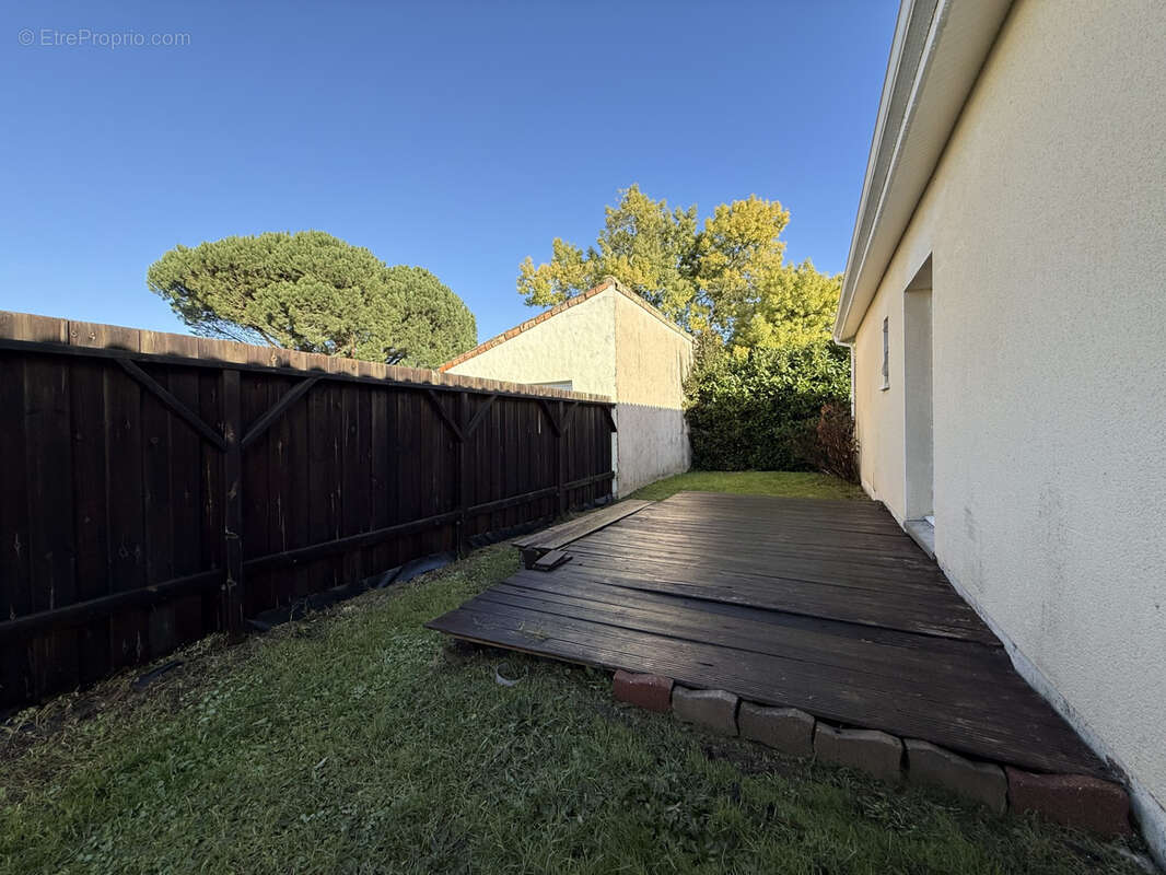 Maison à VAUX-SUR-MER