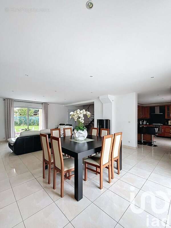 Photo 6 - Maison à SAINT-FARGEAU-PONTHIERRY