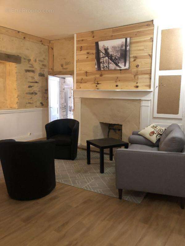 Appartement à SAINT-YRIEIX-LA-PERCHE