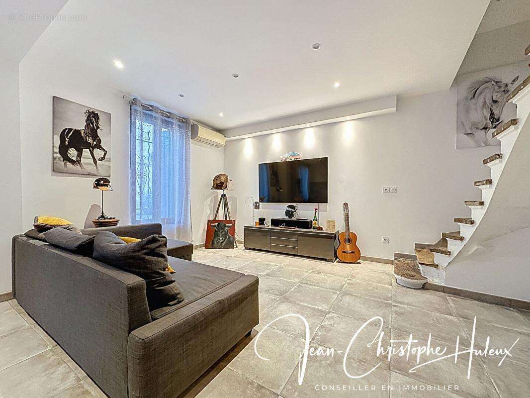 Maison à SAINT-GILLES