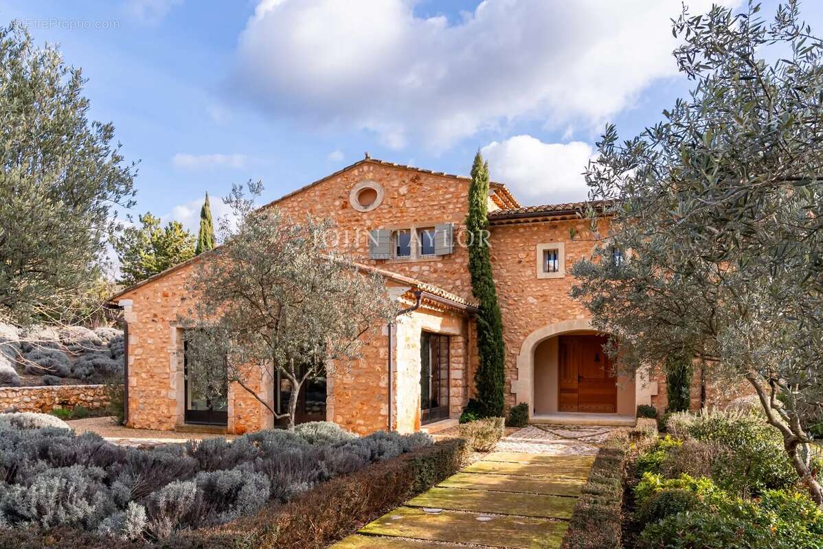 Maison à BONNIEUX