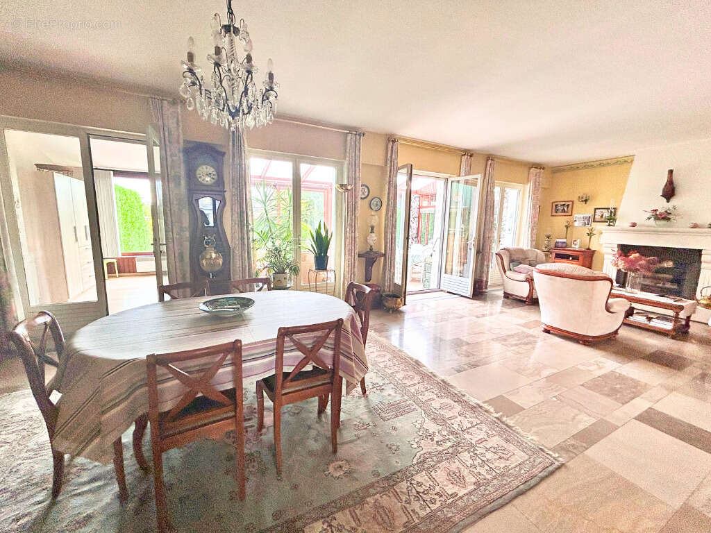 Maison à AIRE-SUR-LA-LYS