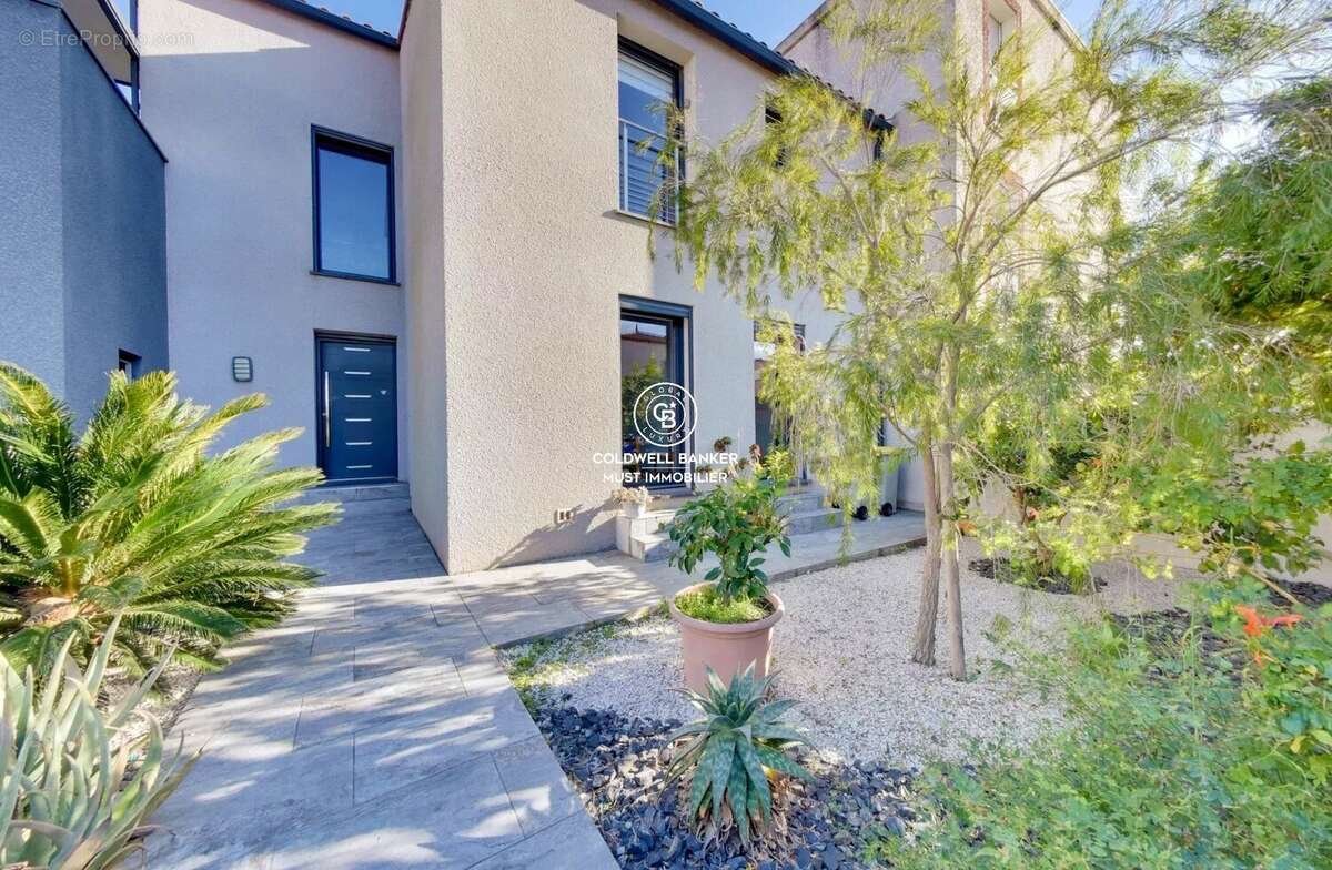 Maison à SAINT-CYPRIEN