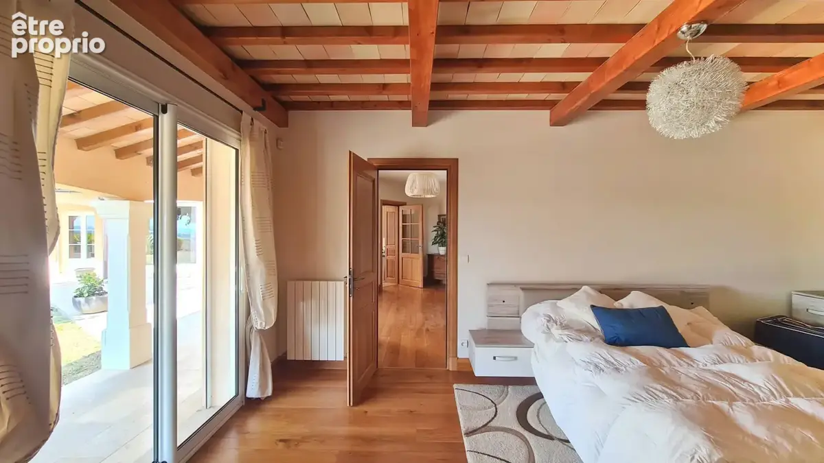 Bastide avec piscine et vues exceptionnelles à 10 minutes d’Uzès - photo 10
