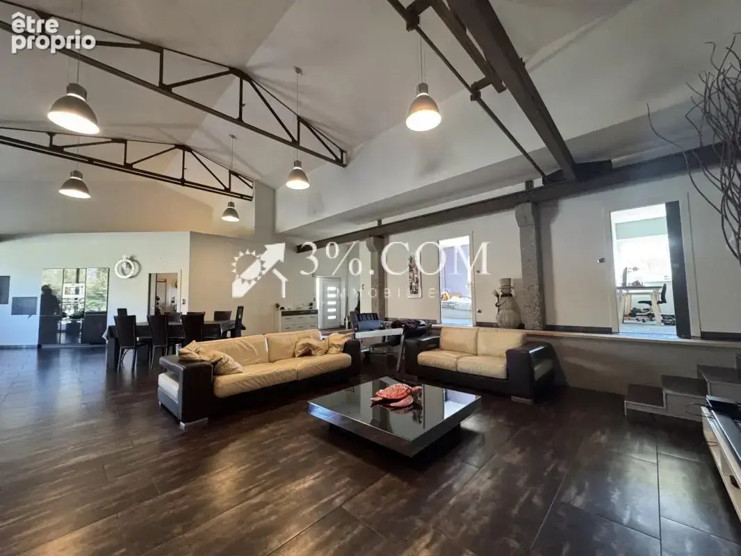 3%COM LOFT industriel   avec jardin sur 10 ares - photo 5