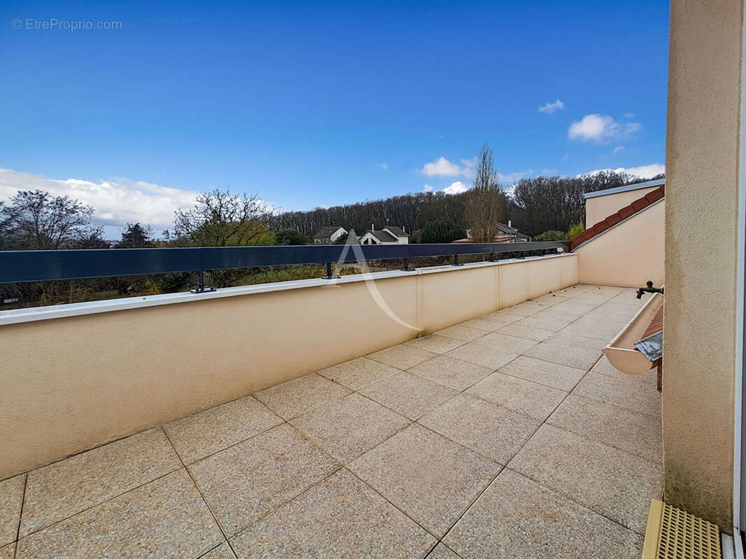 Appartement à SAINT-GERMAIN-LES-ARPAJON