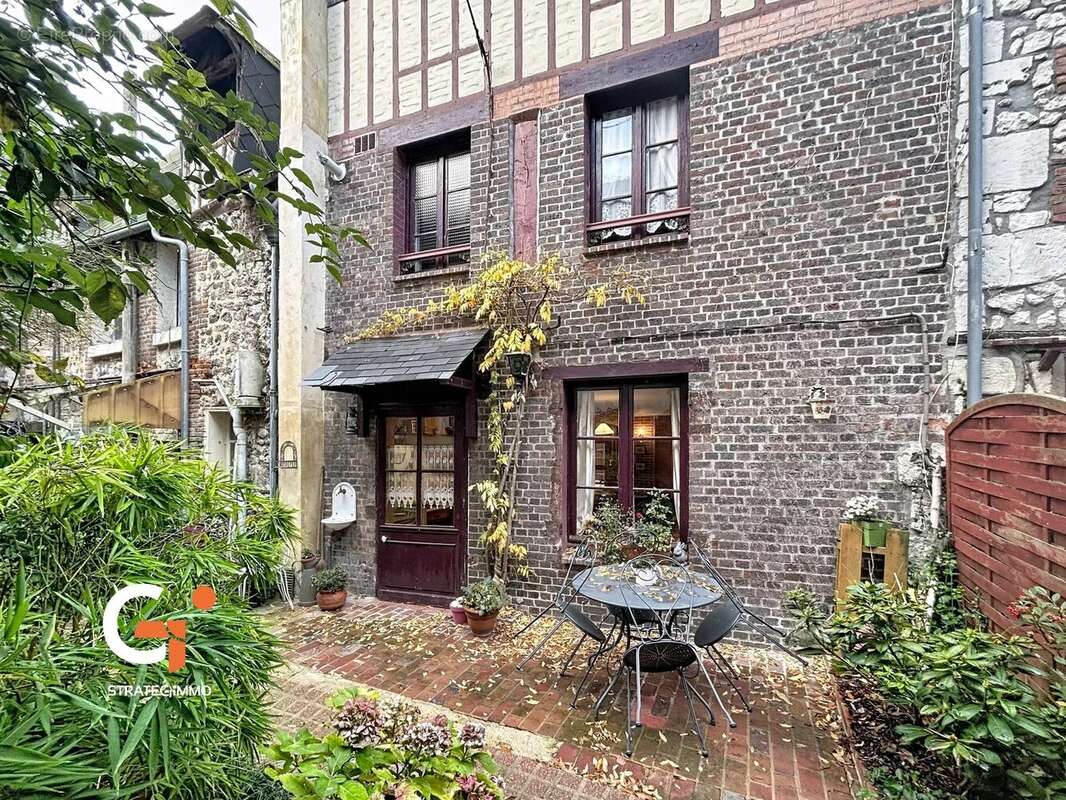 Maison à LA BOUILLE