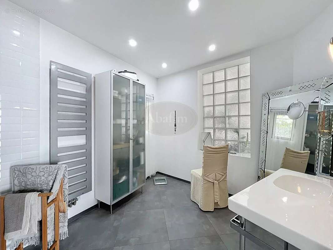 Maison à CAGNES-SUR-MER