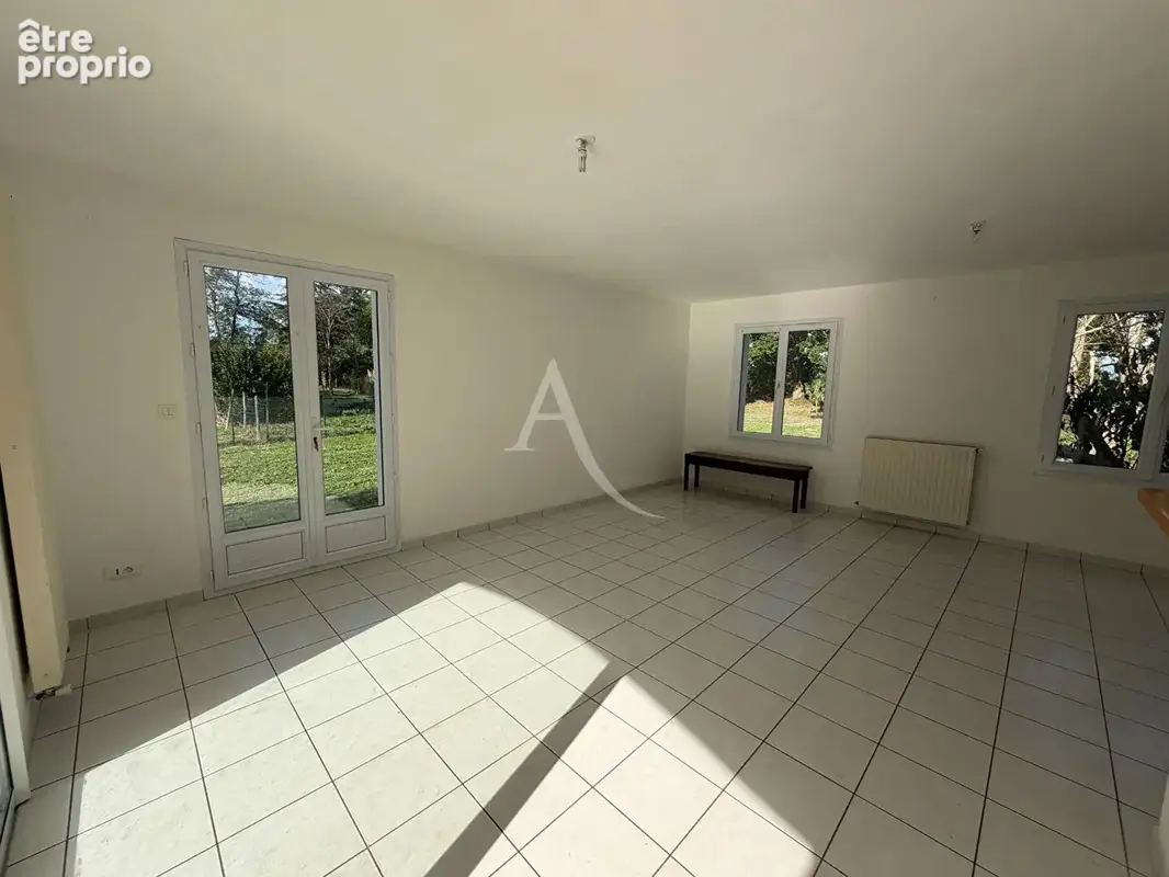 Maison La Chapelle Hermier 7 pièce(s) 122 m2 - photo 6
