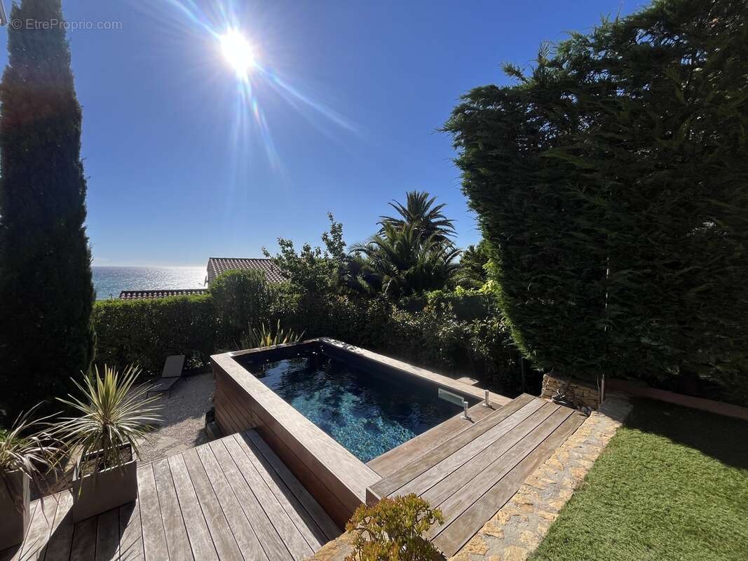 Maison à SIX-FOURS-LES-PLAGES