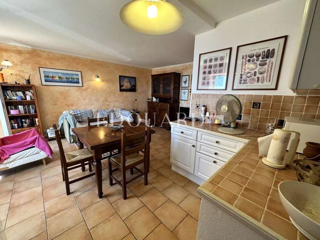 Appartement à ROQUEBRUNE-CAP-MARTIN