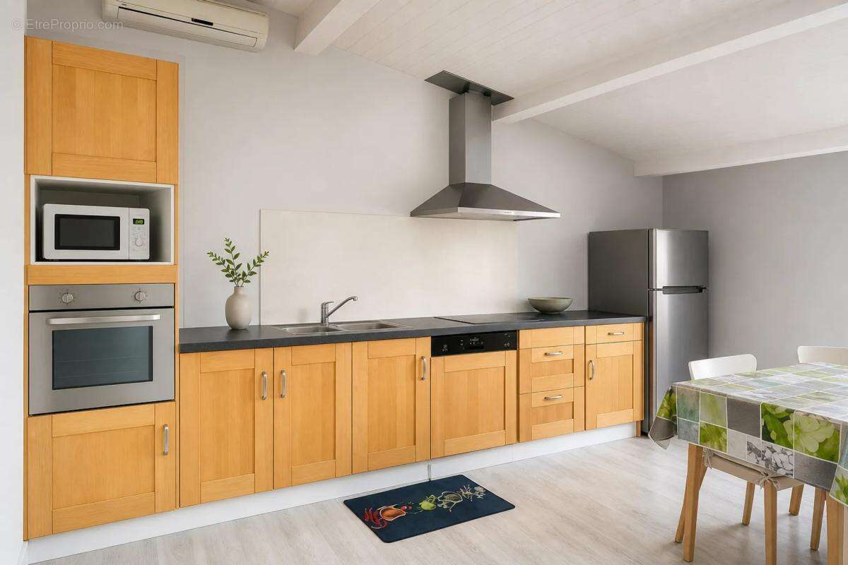 Appartement rénové avec vue cathédrale à Albi - photo 4