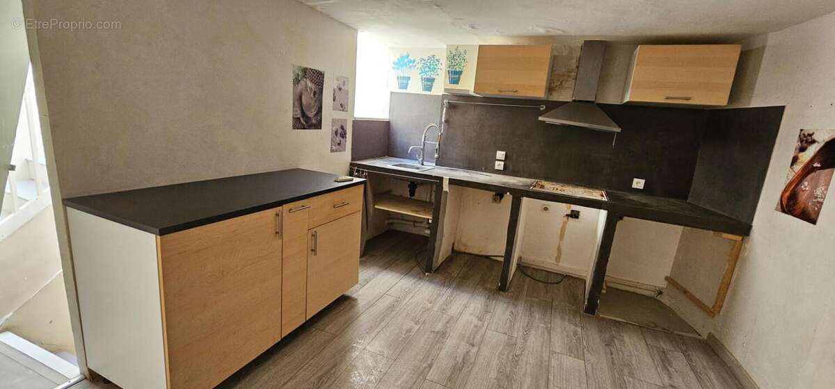Duplex de caractère sous verrière zénithale - dernier étage - Perpignan La Réal - photo 4