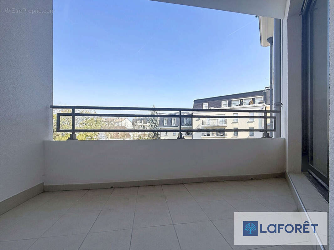 Appartement à LE PLESSIS-TREVISE