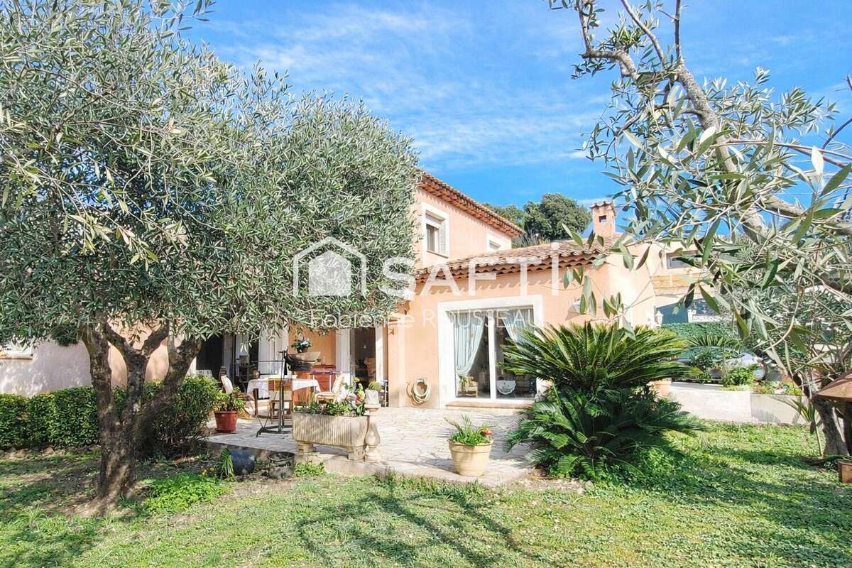 Photo 2 - Maison à PEGOMAS