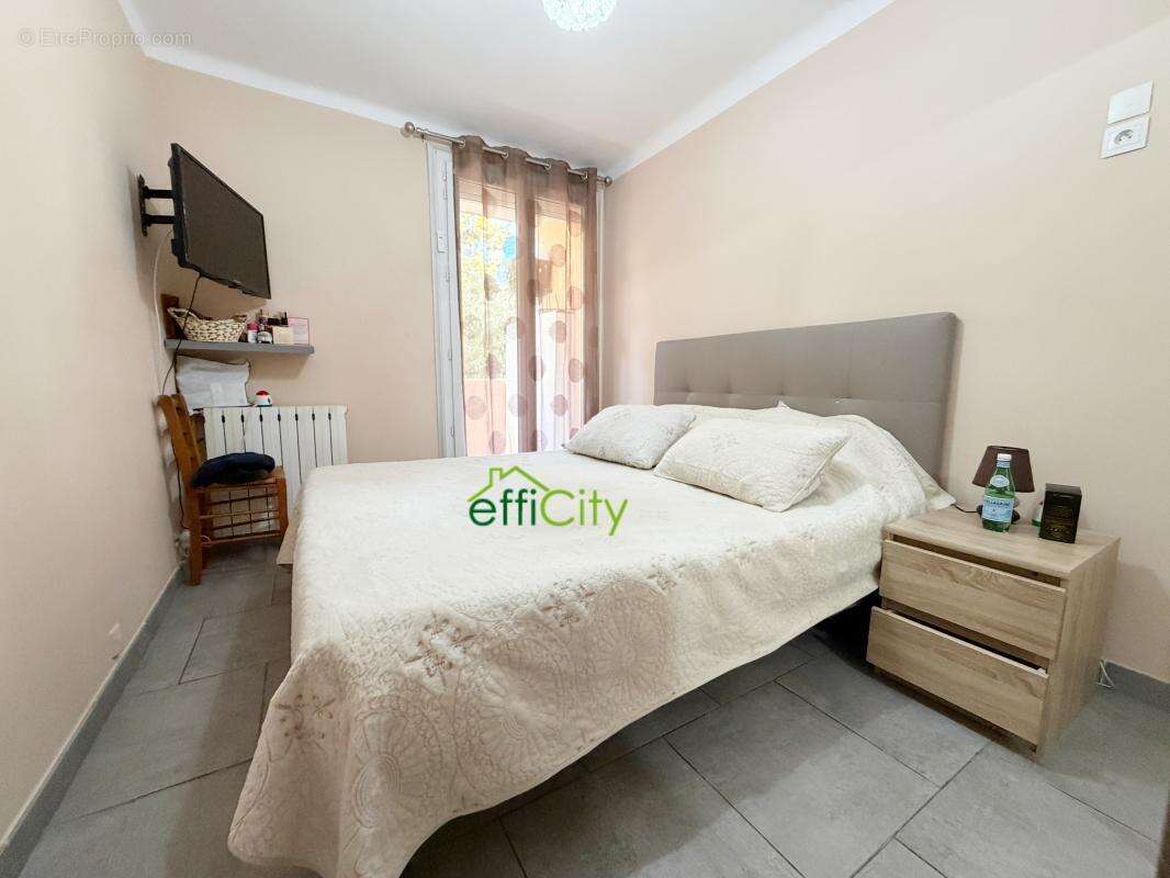 Appartement à MARSEILLE-11E