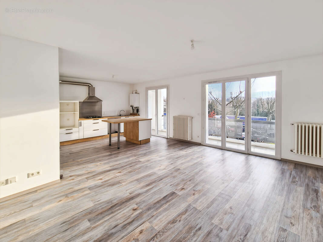 Appartement T3 de 67.4m2 à Auch - vendu libre - photo 3