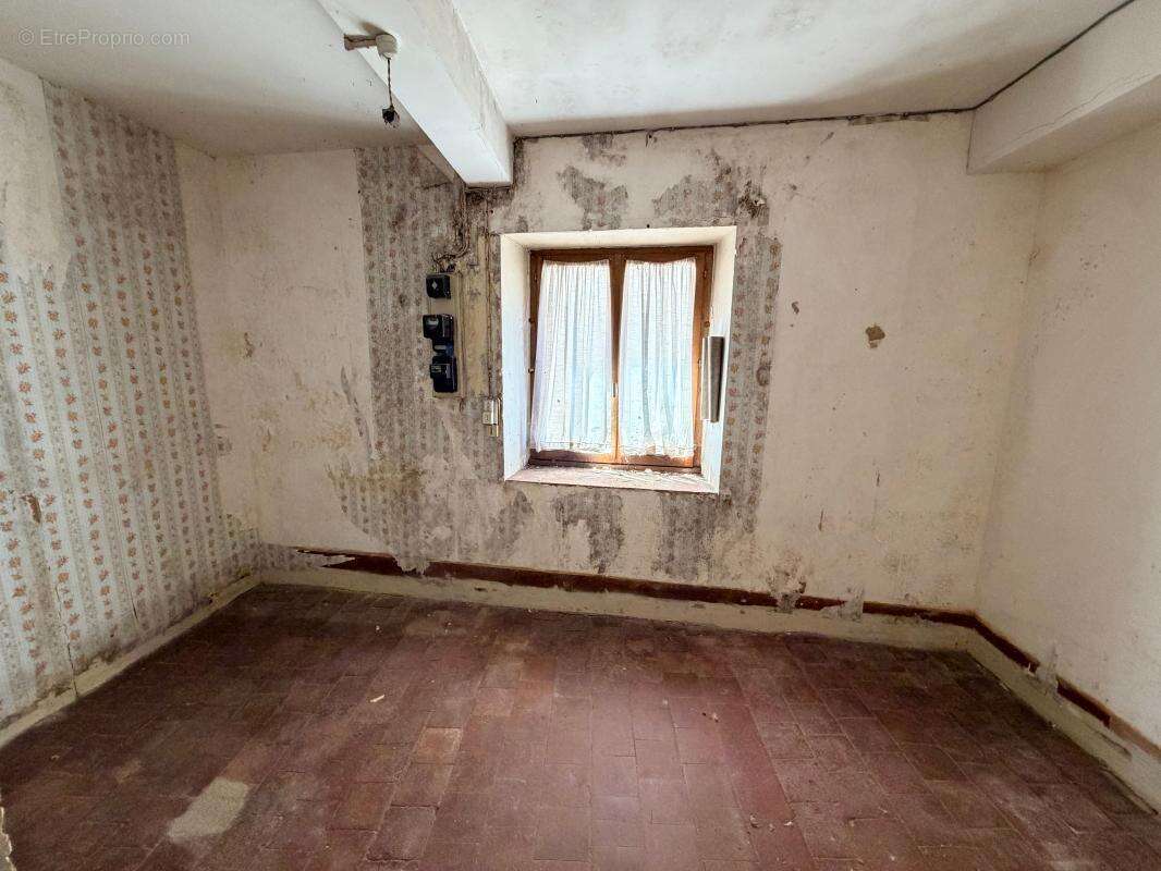 Appartement à CERILLY