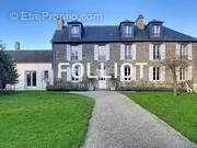 Maison à COURVAUDON