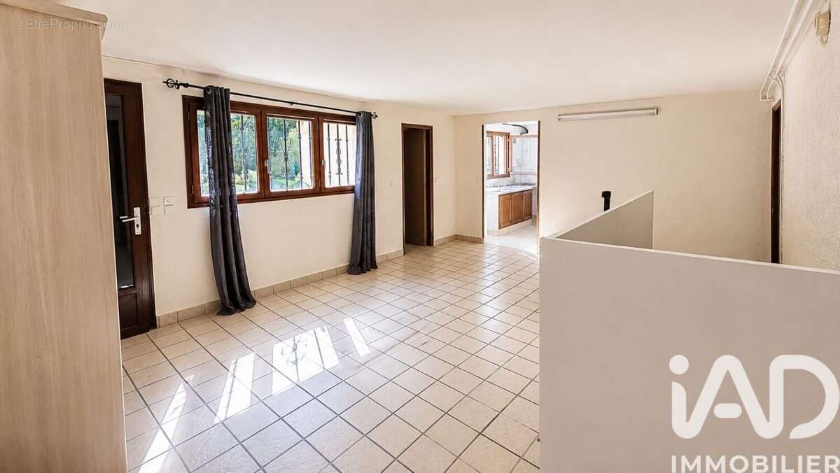 Photo 8 - Maison à LE PERREUX-SUR-MARNE