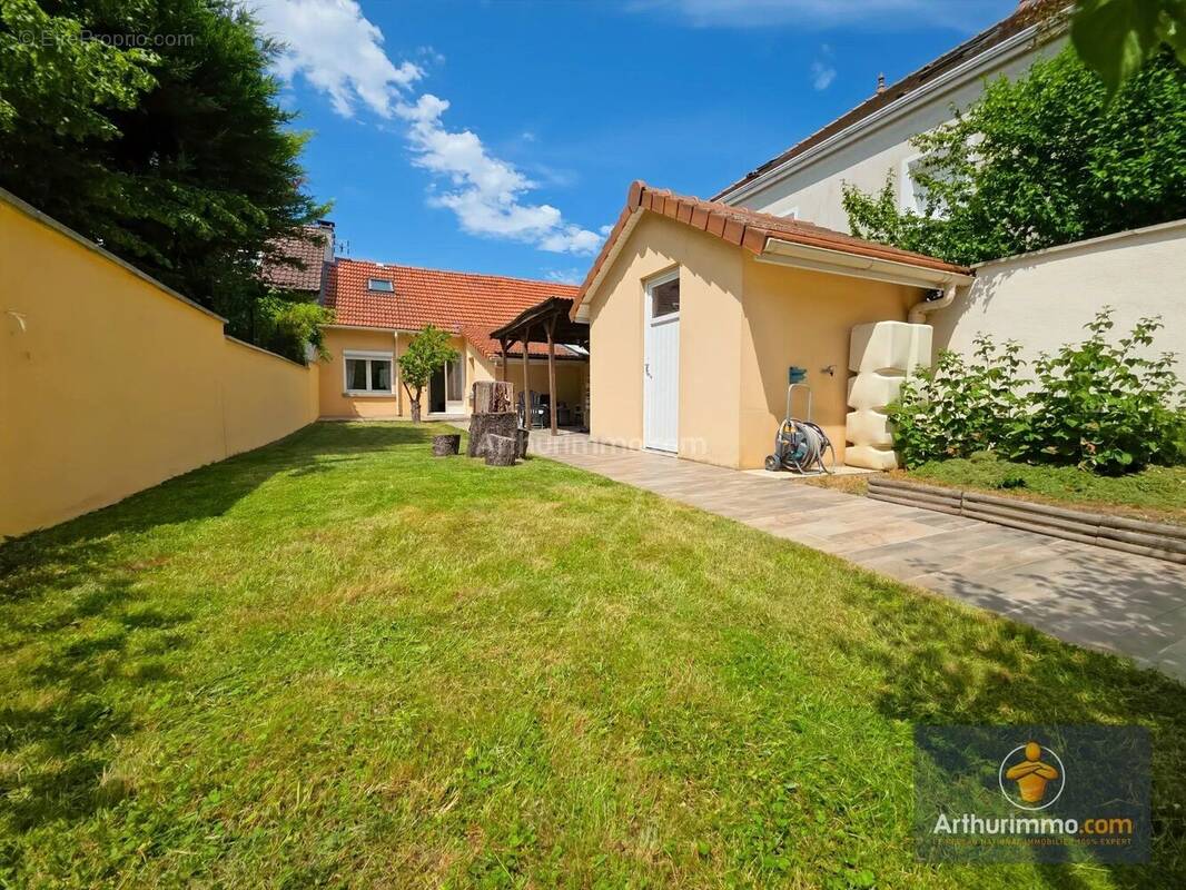 Maison à LISSES