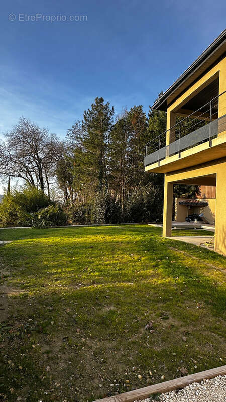 Maison à MONTBOUCHER-SUR-JABRON