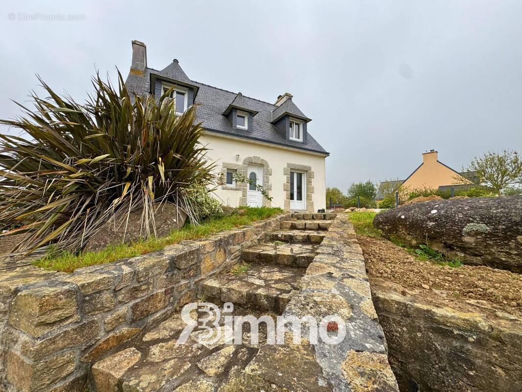 Maison à PLOUDALMEZEAU