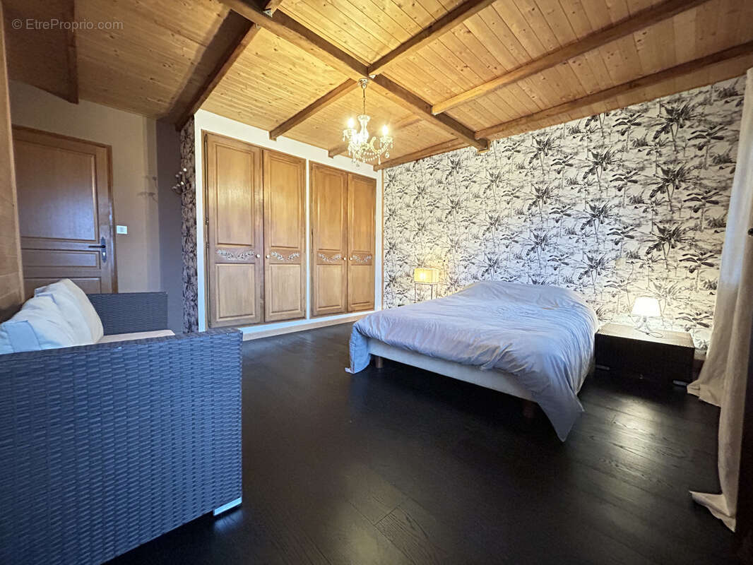 Maison à CORNEILHAN