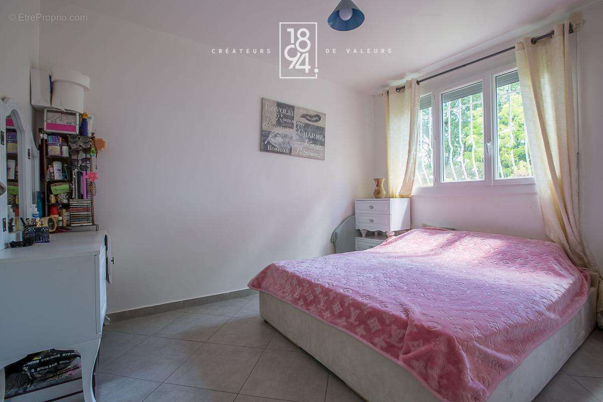 Appartement à MARSEILLE-13E