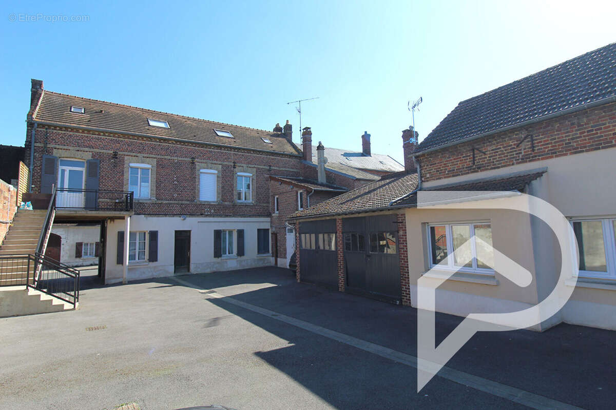 Appartement à LONGUEIL-SAINTE-MARIE